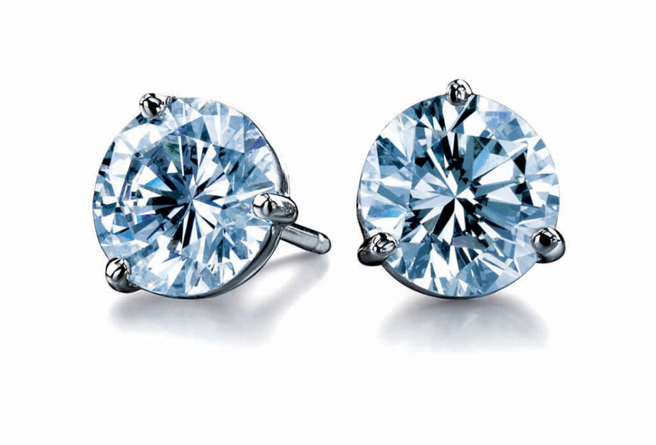 Styling Tricks Will Up Your Earrings Game