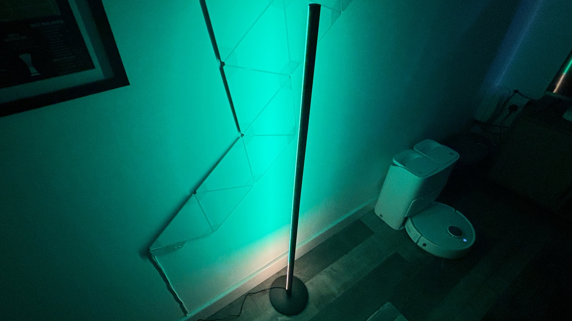 SwitchBot RGBICWW Floor Lamp review SwitchBot RGBICWW Floor Lamp review