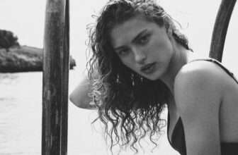 Massimo Dutti’s Swimwear Brings the Mediterranean Heat