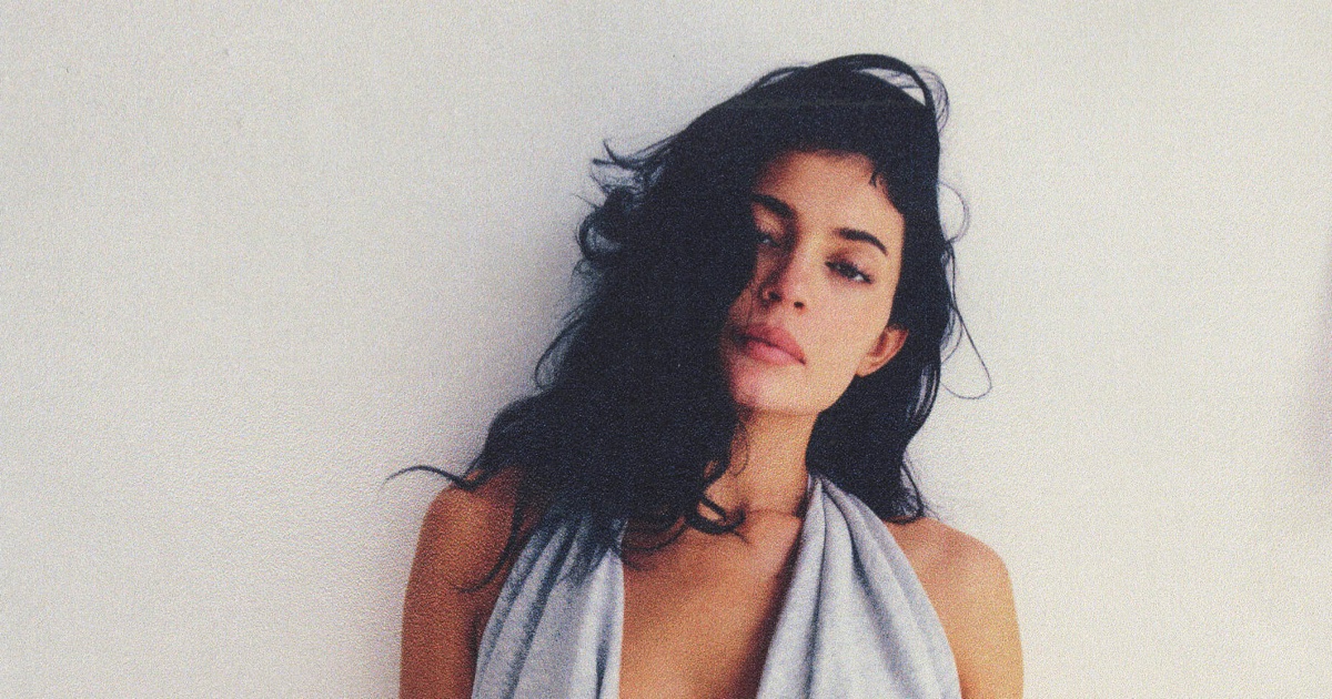 Kylie Jenner’s KHY Campaign Feels Like a Summer Secret Kylie Jenner’s KHY Campaign Feels Like a Summer Secret