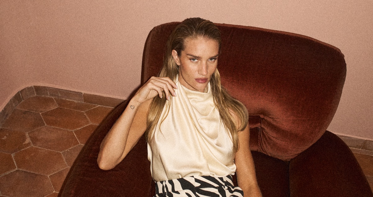 Rosie Huntington-Whiteley Makes FWRD Summer Vacation-Ready