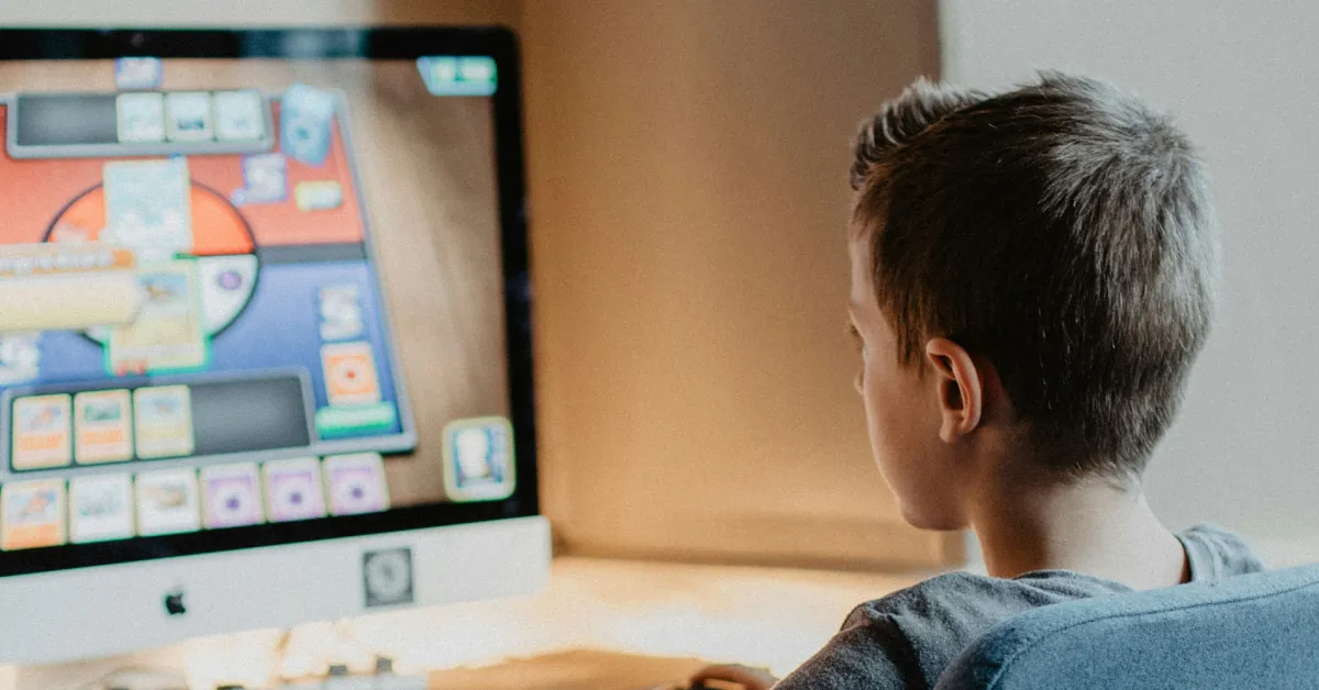 Parents urged to revisit screen time limits as kids head back to school