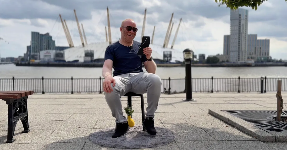 This video experiment perfectly illustrates my frustration with iPhone Cinematic mode This video experiment perfectly illustrates my frustration with iPhone Cinematic mode