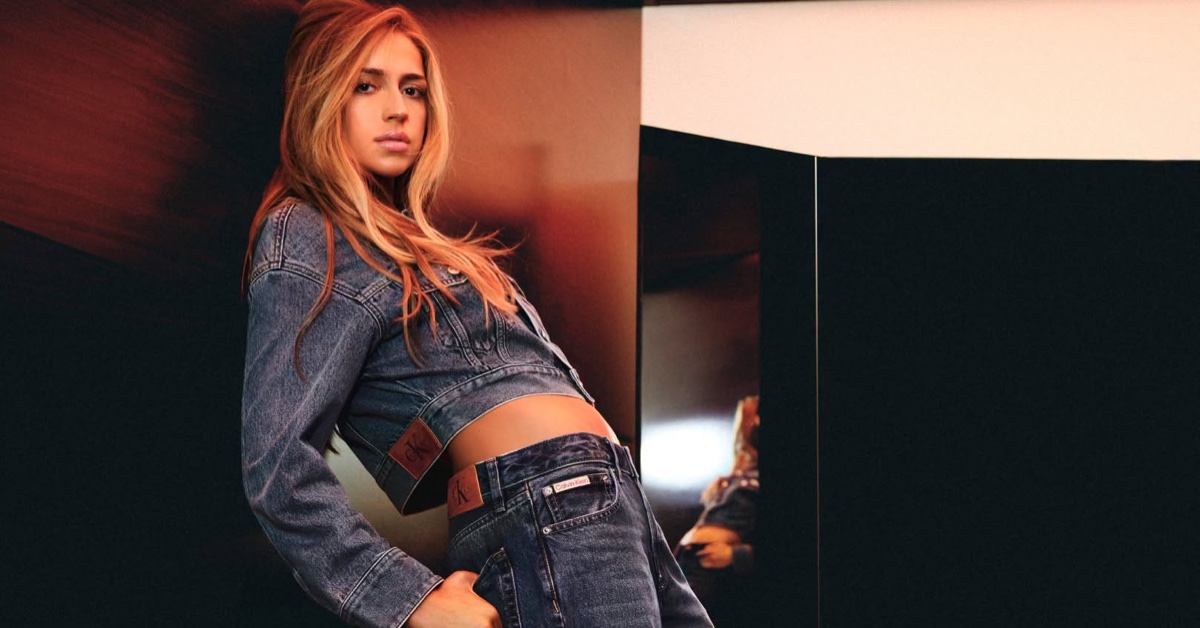 Tate McRae Feels the Fit in Calvin Klein Jeans Tate McRae Feels the Fit in Calvin Klein Jeans