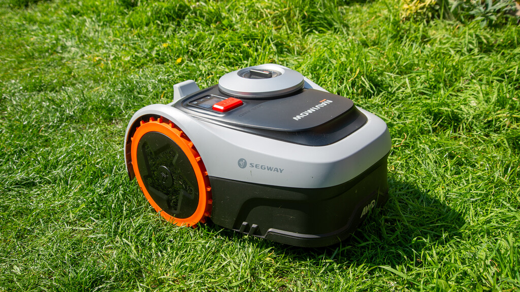 Segway Navimow i205 AWD review Segway Navimow i205 AWD review
