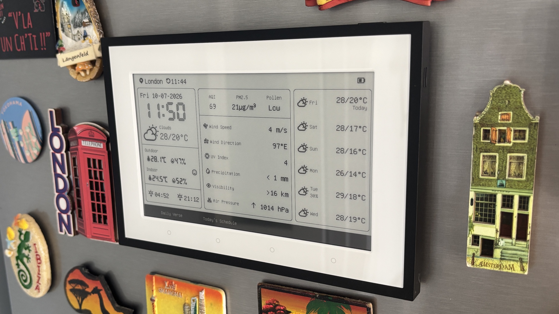 SwitchBot E-Ink Home Dashboard review
