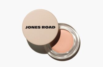 Jones Road Wide Awake Brightening Concealer & Neutralizer Review + Swatches