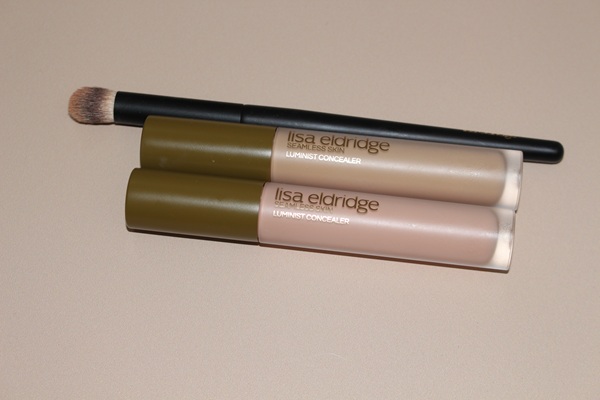 Lisa Eldridge Luminist Buildable Fluid Concealer Review + Swatches Lisa Eldridge Luminist Buildable Fluid Concealer Review + Swatches