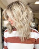 27 Must-Try Layered Shoulder-Length Hairstyles Before Going Short