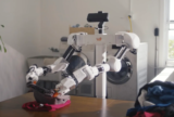 This $8K robot can fold your laundry